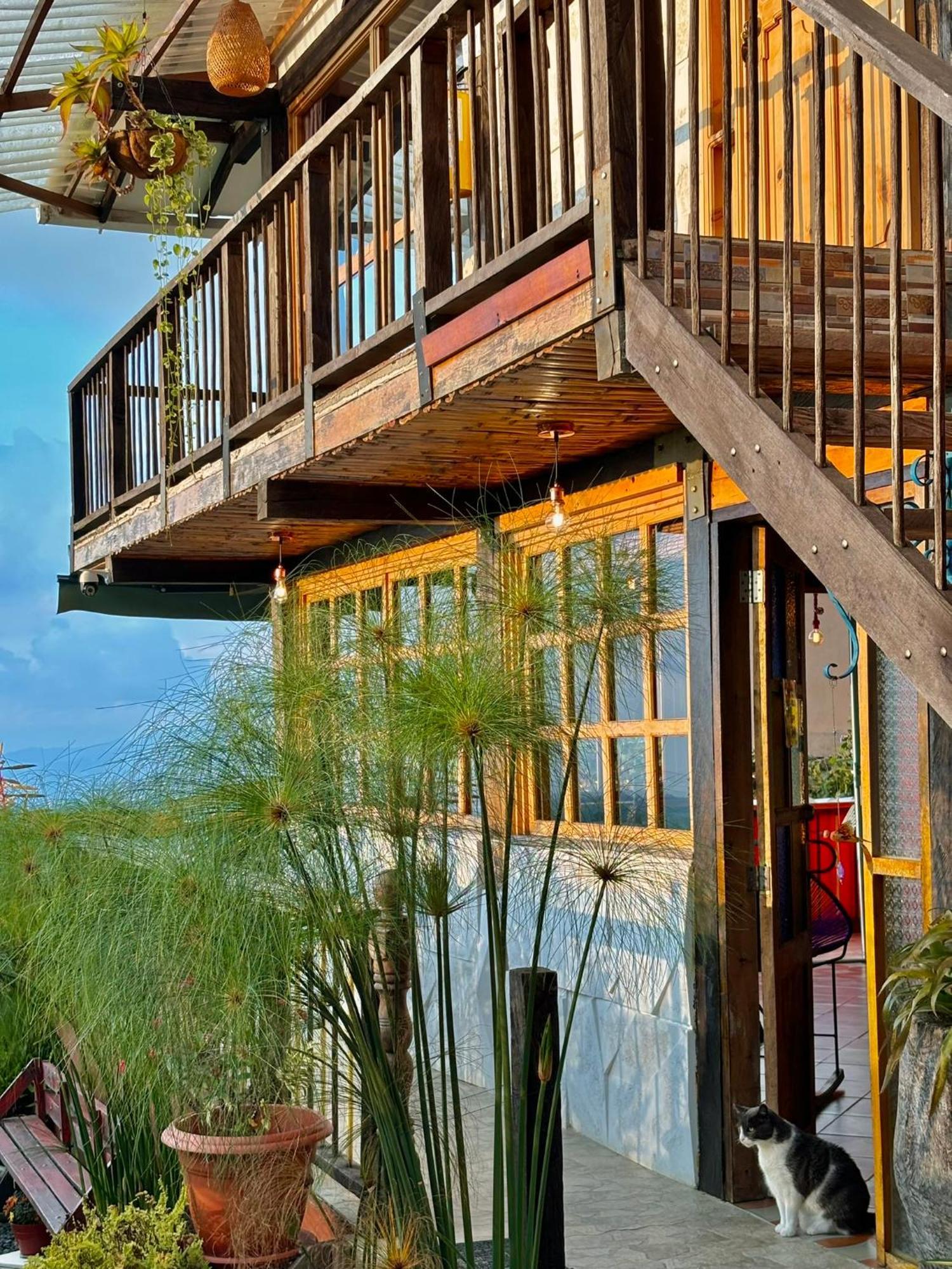 La Puesta Del Sol Hotell Filandia Exteriör bild
