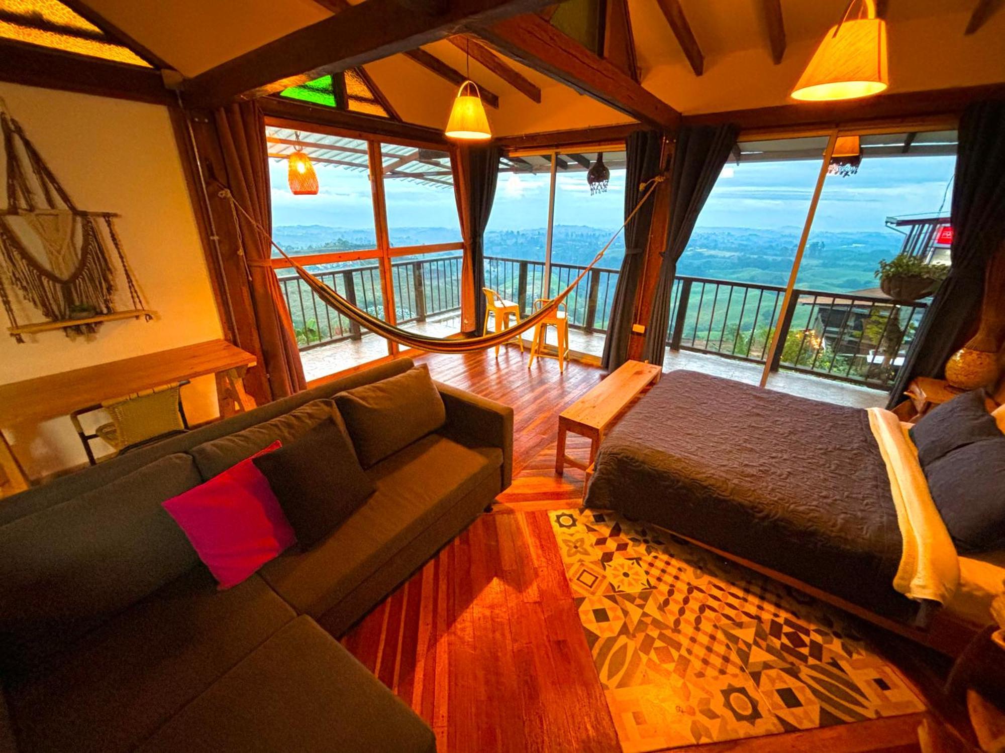 La Puesta Del Sol Hotell Filandia Exteriör bild